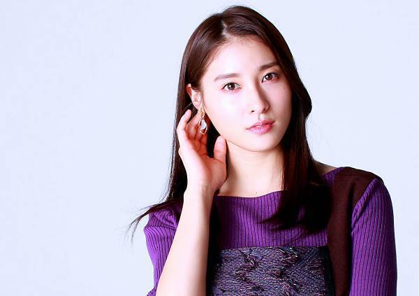 土屋太鳳、人一倍努力の“女子高生役”時代からますます美しく…役柄に感じる変化明かす