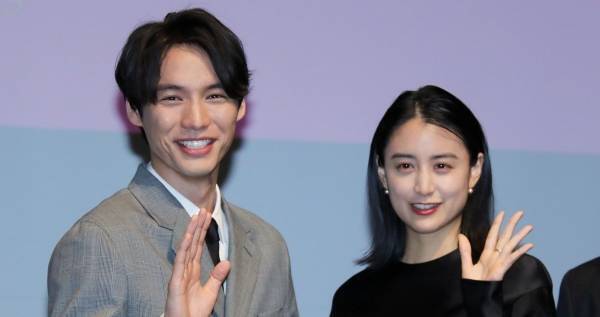 福士蒼汰、2度目の宇宙人役に手応え　山本美月「自然に超能力を使っていた」