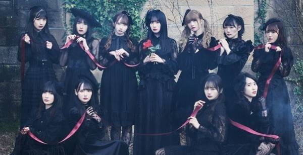 ≠ME「チョコレートメランコリー」、5.8万枚でグループ初のシングル1位