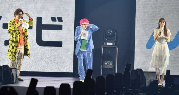 EXIT＆鷲見玲奈、TGCで3度目タッグ　有観客では初MC「会いたかったよ～!」