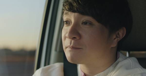 濱田岳、“妻”から「かっこいい～!」　新CMで3人家族の父親役