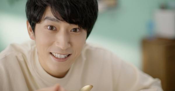 杉野遥亮、SOYBIO新CMでオリジナルアレンジの「おいし〜よ」披露　