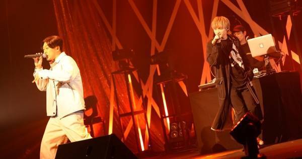 SKY-HI、BE:FIRSTとINIが一緒にいる空間は「ピースフル」 オンラインライブにサプライズ出演