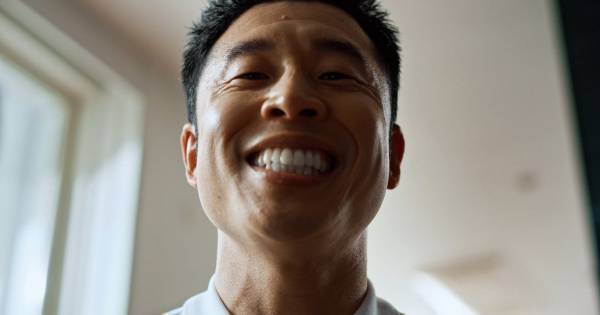 きんに君、アースノーマット新Web動画「初の試みの『パワー』もあります」