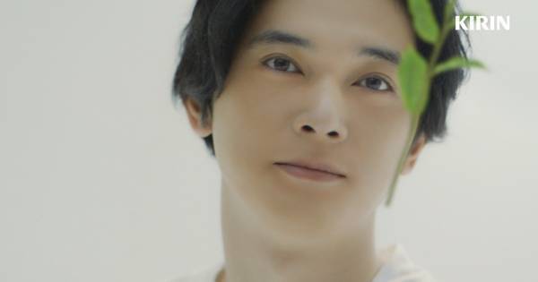 吉沢亮、“今年刷新したい”ことは…「インドアなので外に出たいですね」