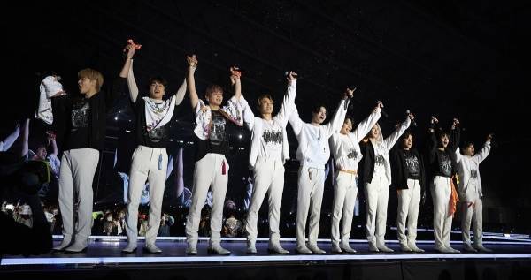 JO1初の有観客ライブ“OPEN THE DOOR”、Amazon Prime Videoにて独占配信決定