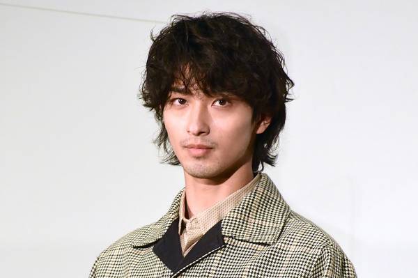 横浜流星、精悍なヒゲ姿で登場! 「嫌いになりかけた」評判の役に「嬉しい」