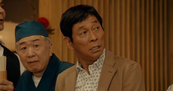 明石家さんま、美女を助けるも間違えられてノリツッコミ「店員ちゃうよ!」