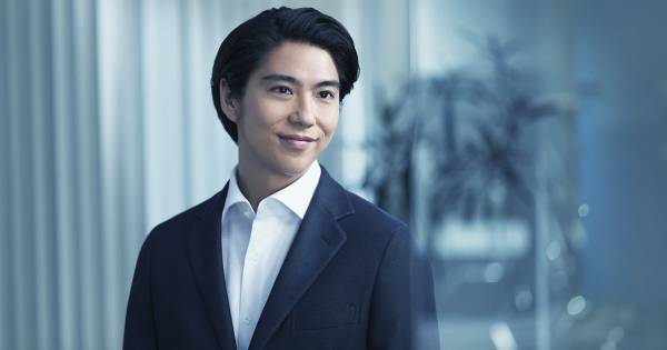 賀来賢人、エバンジェリスト役の新WEBCM「やり抜こうとする姿勢に共感」