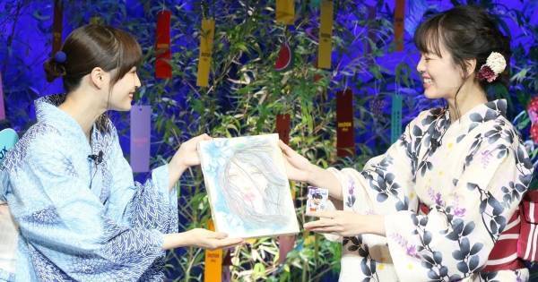 広瀬すず、伊原六花からのサプライズプレゼントに感激「抱きしめて寝たい」