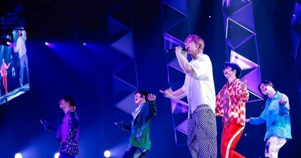 超特急、MTVライブで『理想ノカレシ』主題歌など10曲披露! 変顔も炸裂