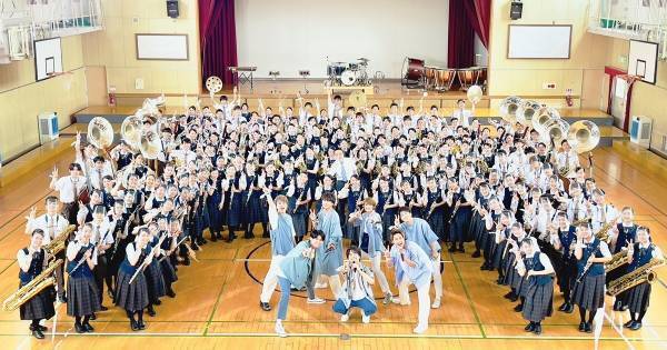 ジャニーズWEST、大阪桐蔭吹奏楽部とコラボ　178名と「SOUL 2 SOUL」披露