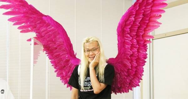 ZAZY、羽が生えている理由を告白　「ZAZYをもっと増やしたい」と野望も語る