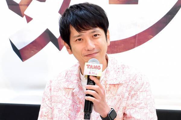 二宮和也、日大にサプライズ登場! 進路に悩む学生に“デビューして気づいたこと”語る