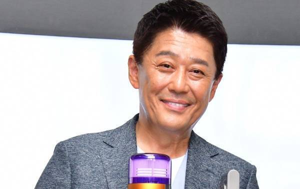 坂上忍､動物の保護ハウス「さかがみ家」での日々｢動物と向き合えて楽しい｣