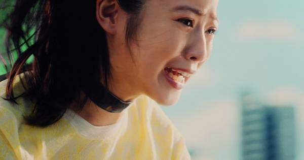 今田美桜、涙ながらに訴えかける新CM「涙を流すことでストレス解消」
