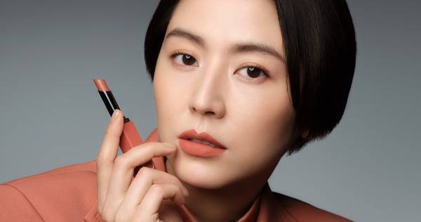 長澤まさみ、普段の印象と違うメイクも披露「日々を彩って欲しい」