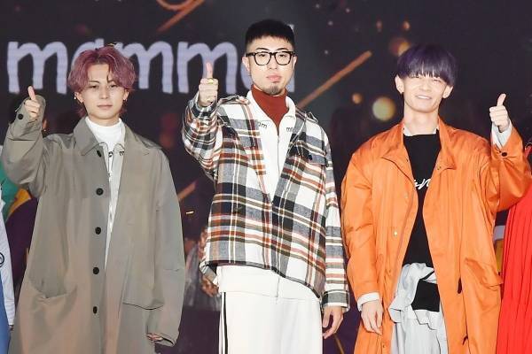 みっき～＆中町JP＆ジュキヤ、ガルアワ登場! 秋コーデでランウェイ