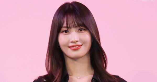 TWICEモモ、ミナ＆サナと大阪で串カツ　ハマっている日本食は「マグロ炙り丼」