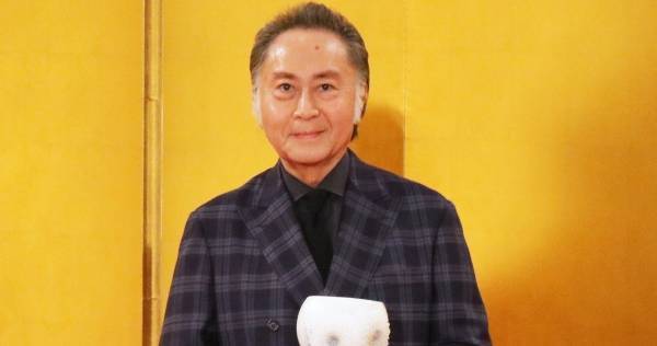 北大路欣也、父・市川右太衛門さんと親子2代で牧野省三賞を受賞「心新たに一歩ずつ前進」