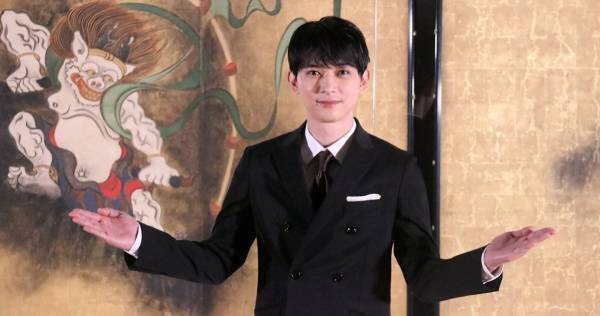 吉沢亮、国宝刀剣19振りに鳥肌!「美しさと危うさに魅了された」