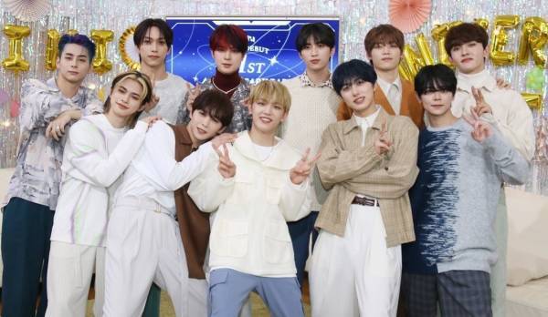 INI「MINIに会える回数が増えた」 日本武道館で初アリーナツアー追加公演