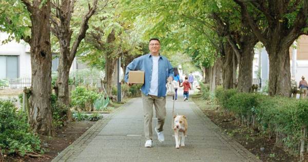 シソンヌ長谷川、念願の「ゆうパック」CM出演「ヒコロヒーに連絡しました」