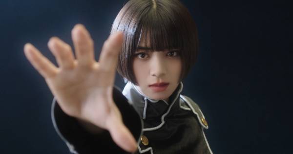 池田エライザ、『コードギアス』“黒の騎士団”衣装姿を披露「頼もしいCMに」