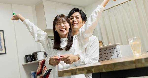 貴島明日香、“夫”久保田悠来と大胆密着ゲームに大照れ「したことない」