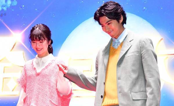 浜辺美波、W主演を果たした賀来賢人に感謝「助けられた感覚が…」