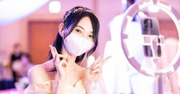 セクシードレス姿のライバーたちが豪華共演　流れ星たきうえ「皆さんお綺麗」