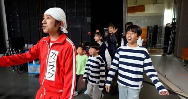 カジサックファミリー、HIKAKINらとソフトバンクCMで共演「和気あいあい」