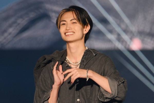 綱啓永、「TGCしずおか」登場　笑顔×裏ピースに会場沸く