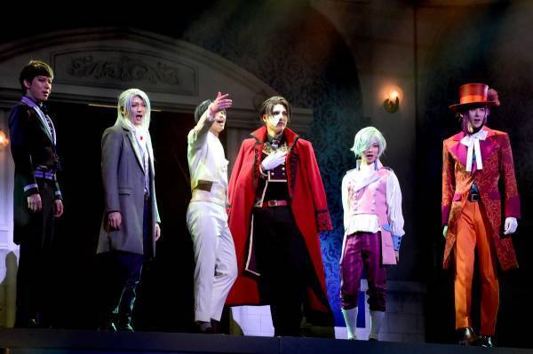 『エーステ』新生冬組公演開幕! ガイ役・輝馬が登場、紬役・荒牧慶彦は卒業公演「噛み締めて」