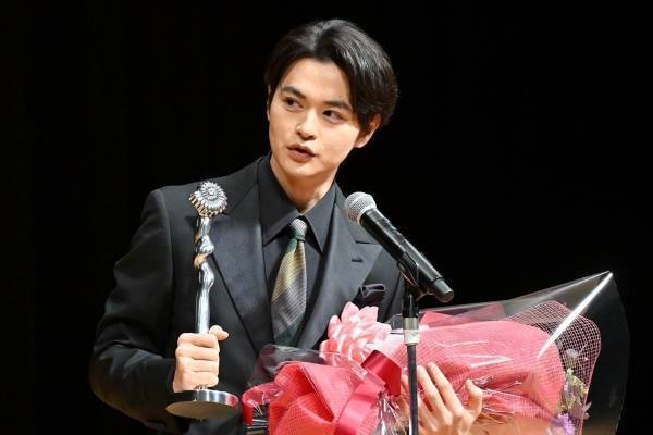 瀬戸康史「育児は大変だと思いますが一瞬一瞬を楽しみたい」 妻・山本美月が第1子妊娠