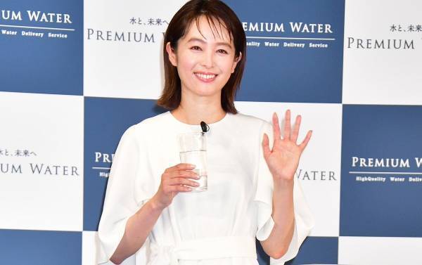 清野菜名、大好きな園芸の目標は「ジャングルです」