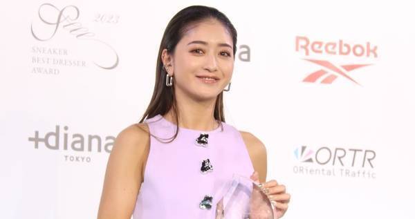 みちょぱ、夫・大倉士門とおそろいスニーカー「けっこう持っている」 結婚発表時も話題に