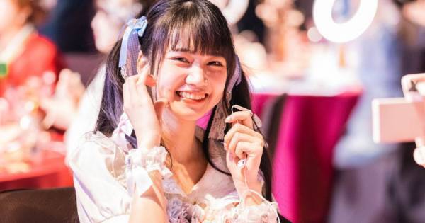 各国のライバーが美しいドレス姿を披露　ライバー世界一決定イベント開催
