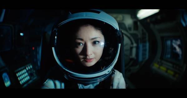 常盤貴子、堺雅人と15年ぶり共演でワイヤーアクション「結構な挑戦」