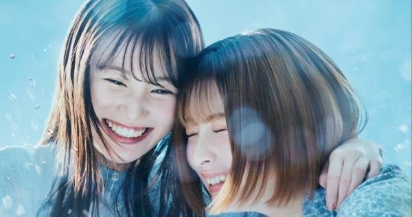 加藤乃愛&三原羽衣、水中で心の声に耳を傾ける「嫌われるのが怖くて…」