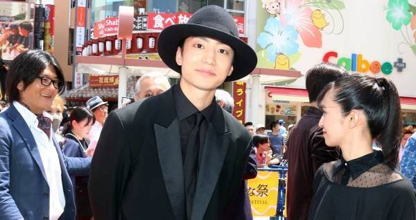 伊藤健太郎、沖縄国際映画祭レッドカーペット初参加! 歓声に喜び「うれしい」