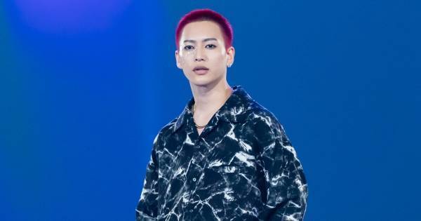 BE:FIRST三山凌輝、赤髪イメチェン姿でランウェイ 「KCON×TGC」出演