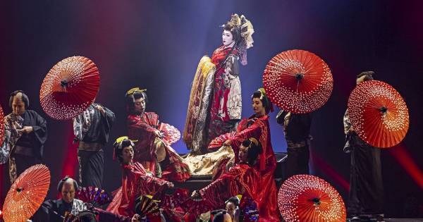 早乙女太一「待たしたな!」 劇団朱雀『祭宴』開幕　花魁道中や殺陣、踊りで魅せる