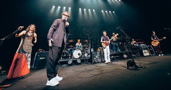 男闘呼組ライブ、中居正広登場に驚き＆歓声　高橋和也はジャニーズ事務所に言及