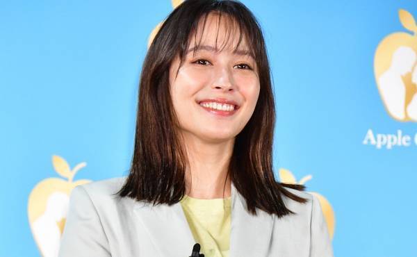 広瀬アリス、CMで顔芸を披露「得意技も入れてみました」とニッコリ