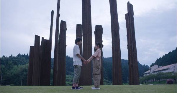 伊咲(森七菜)&丸太(奥平大兼)、2人の思いはクライマックスへ　『君ソム』本編映像