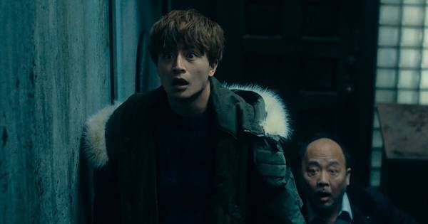 白濱亜嵐、恐怖の表情で見つめる視線の先には…『ミンナのウタ』場面写真公開
