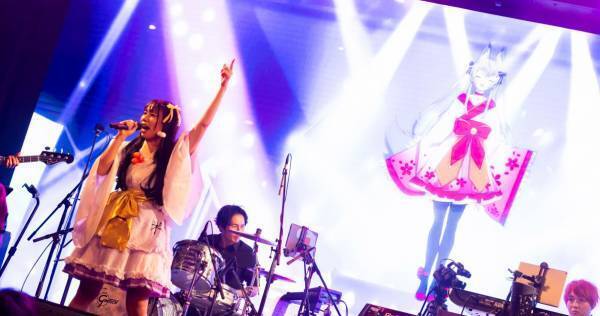 Vライバーとリアルライバーのコラボも実現　未来型ライブ『MIRAI STAGE』開催