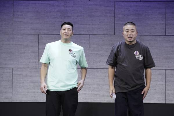 チョコプラ、全国ツアー開幕! 壮大すぎる世界観に松尾駿＆長田庄平「かなり大変」