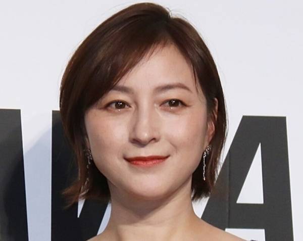 広末涼子、キャンドル・ジュン氏と離婚　親権は広末側に「これまで通り子供たちと一緒に生活」